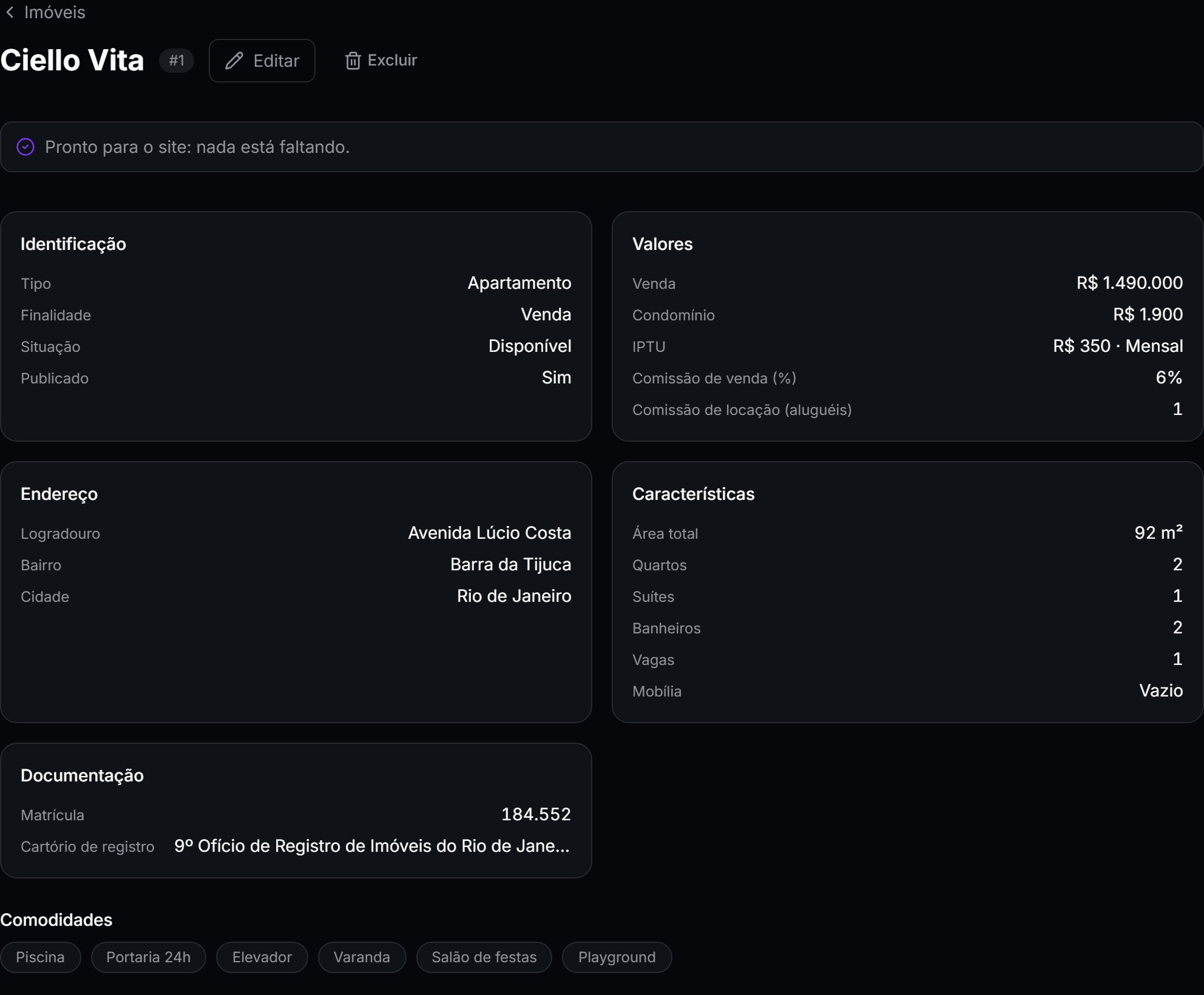 Ficha de um imóvel no CRM: identificação, valores, endereço, características, documentação e comodidades.